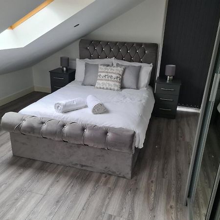 Sav Apartments - 2 Bed Cosy Flat Saffron เลสเตอร์ ภายนอก รูปภาพ