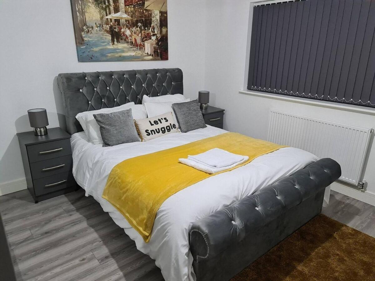 Sav Apartments - 2 Bed Cosy Flat Saffron เลสเตอร์ ห้อง รูปภาพ