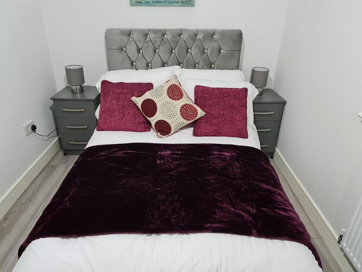 Sav Apartments - 2 Bed Cosy Flat Saffron เลสเตอร์ ห้อง รูปภาพ